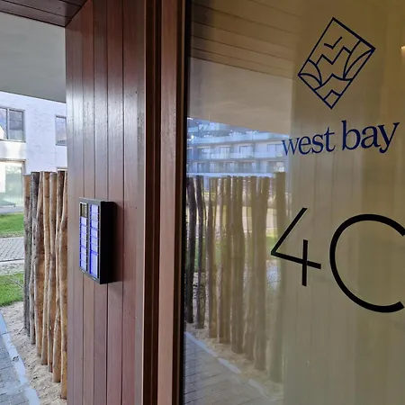 Premium Holidays - New In Vacation Park West Bay Apartment *